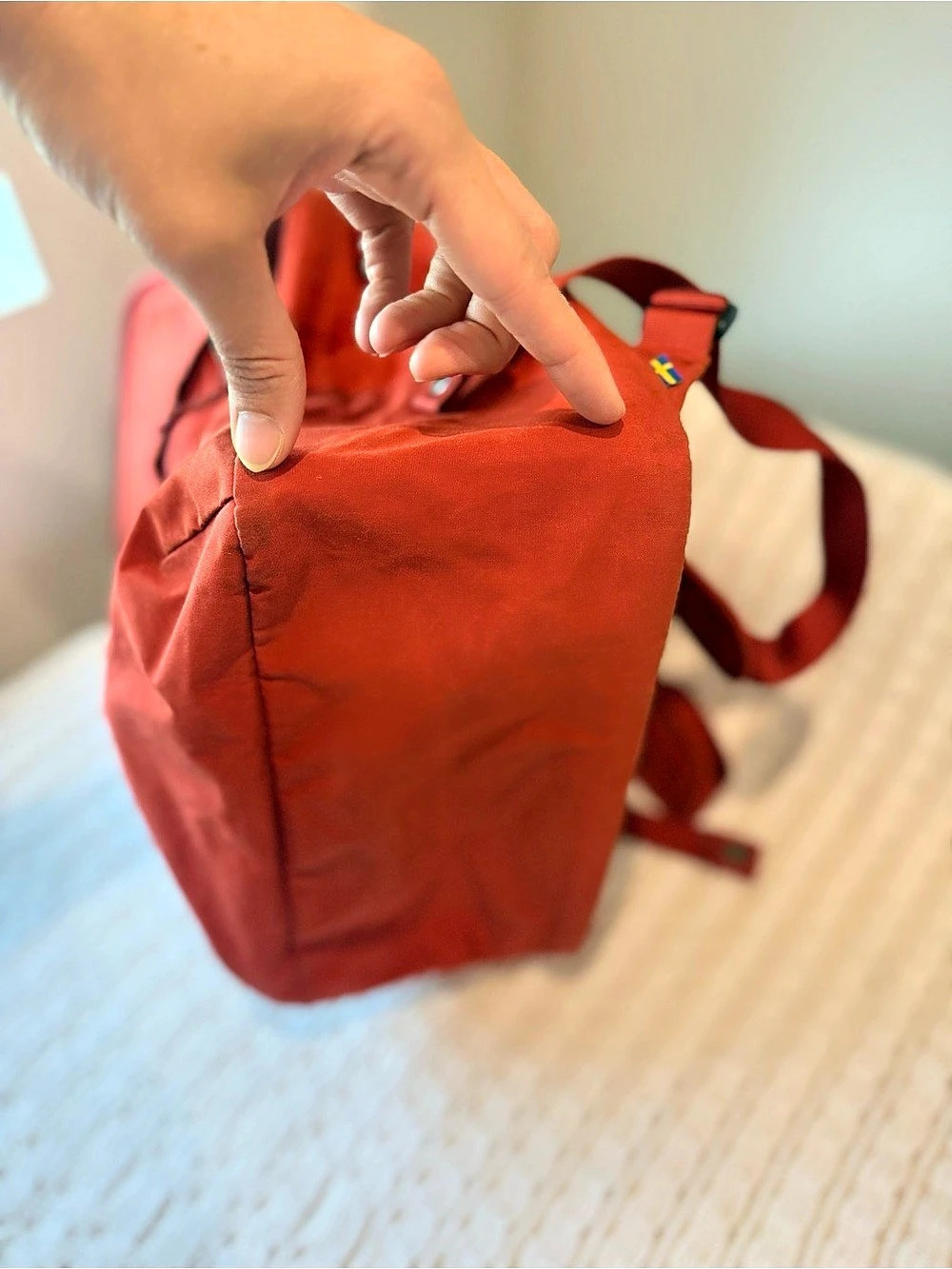 Fjallraven Vardag 16 Red Backpack - Picture 4 of 11